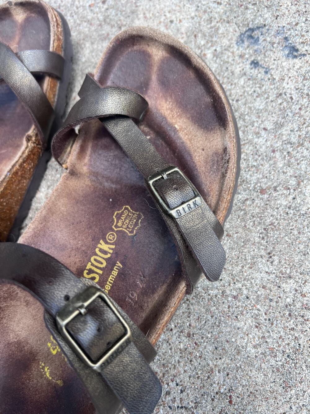 Birkenstock Womens Size 40 (US 9-9.5) Brown Leather Criss Cross Strap Sandals - Picture 5 of 6